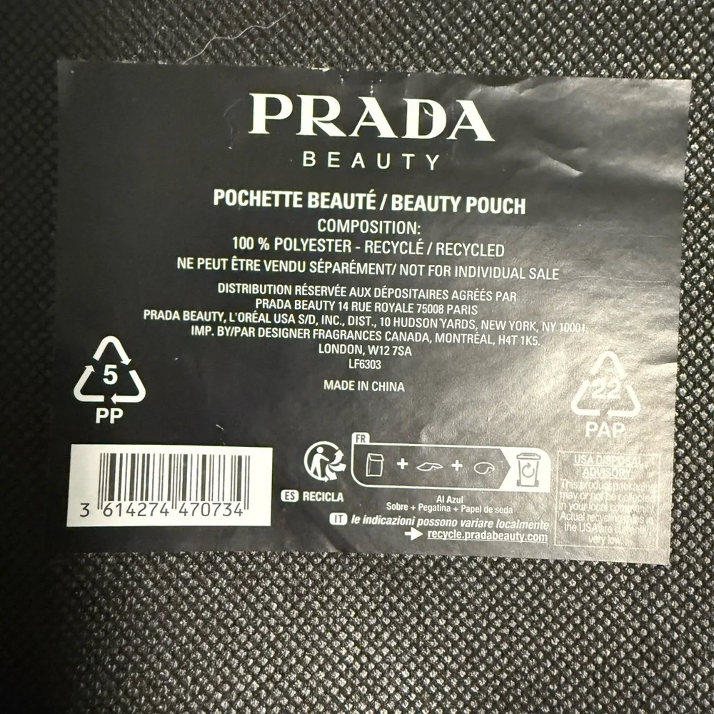 Prada cosmetic Pouch in Mint Green Beauty Pouch with dust bag! NWOT!
